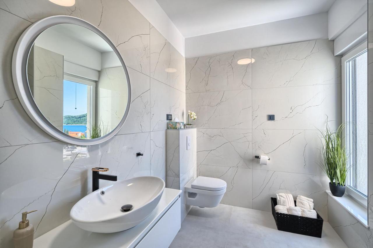 Residence Franc Primosten Luaran gambar