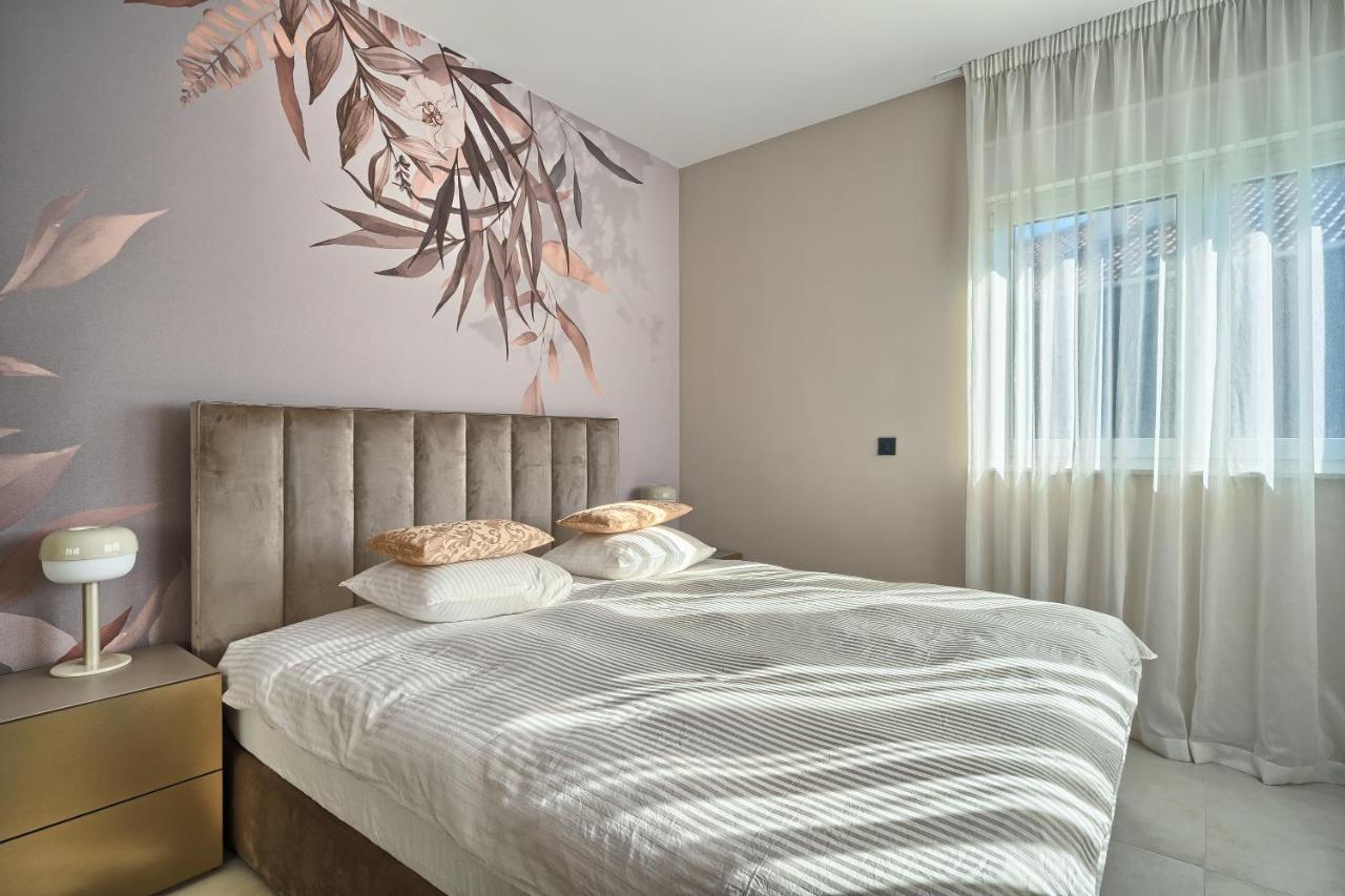 Residence Franc Primosten Luaran gambar