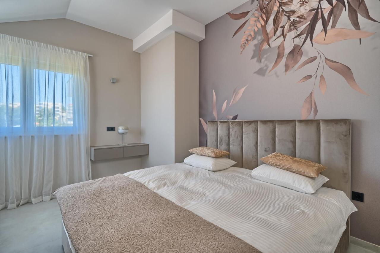 Residence Franc Primosten Luaran gambar